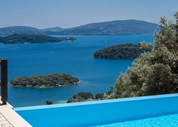 Pasithea - Breathtaking Seaviews, Infinity Pool, Privacy, Close To The Villa Nydri (Lefkada)